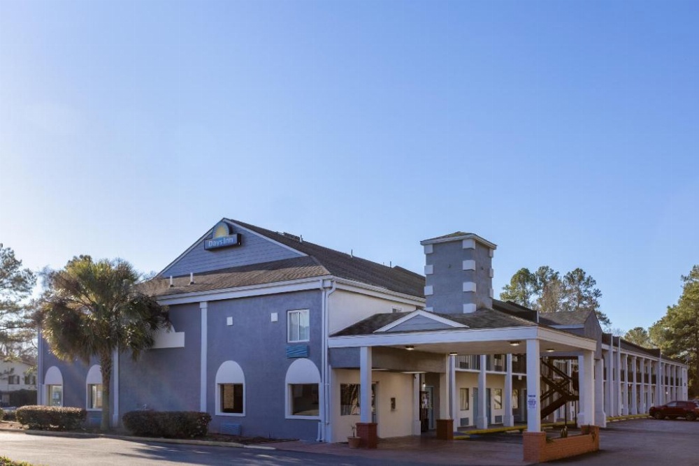 Days Inn by Wyndham Columbia Image 47